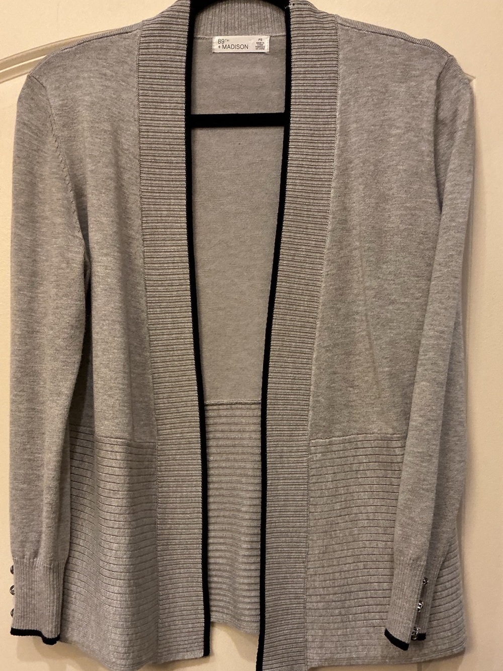 89th + Madison Grey Open Front Cardigan Black Trim Button Cuff Size PS Petite